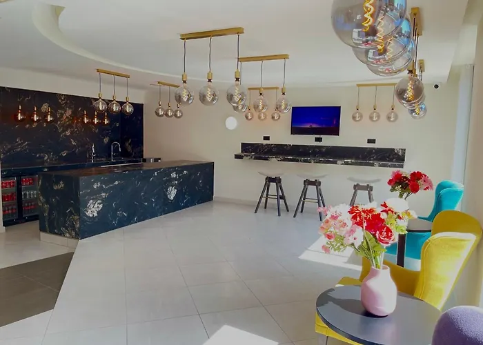 Axiom Park Hotel London
